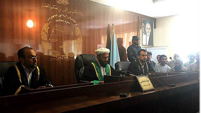 دادگاهی در هرات ۱۳ نفر را به جرم آدم‌ربایی محکوم به اعدام کرد